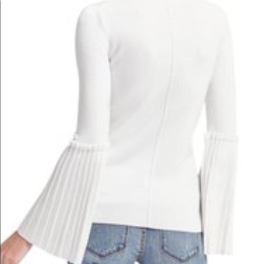 LIKE NEW Bell Sleeve Sweater